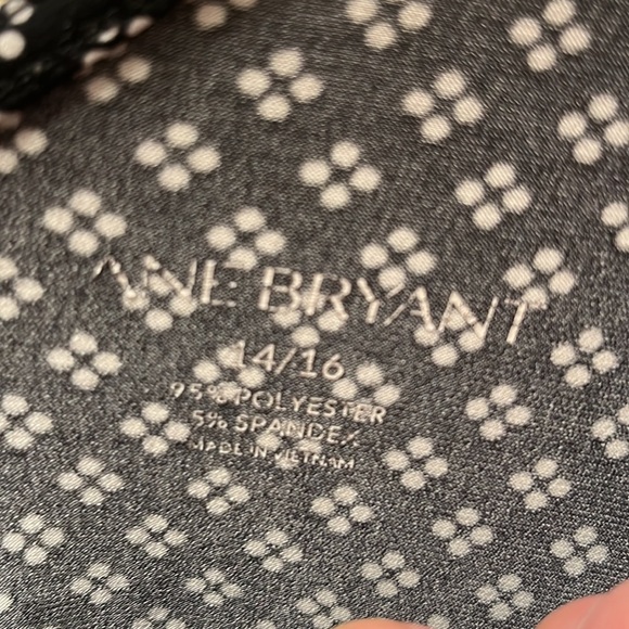 Lane Bryant Asymmetrical Top size 14/16 One sleeve cold shoulder. - Picture 7 of 7